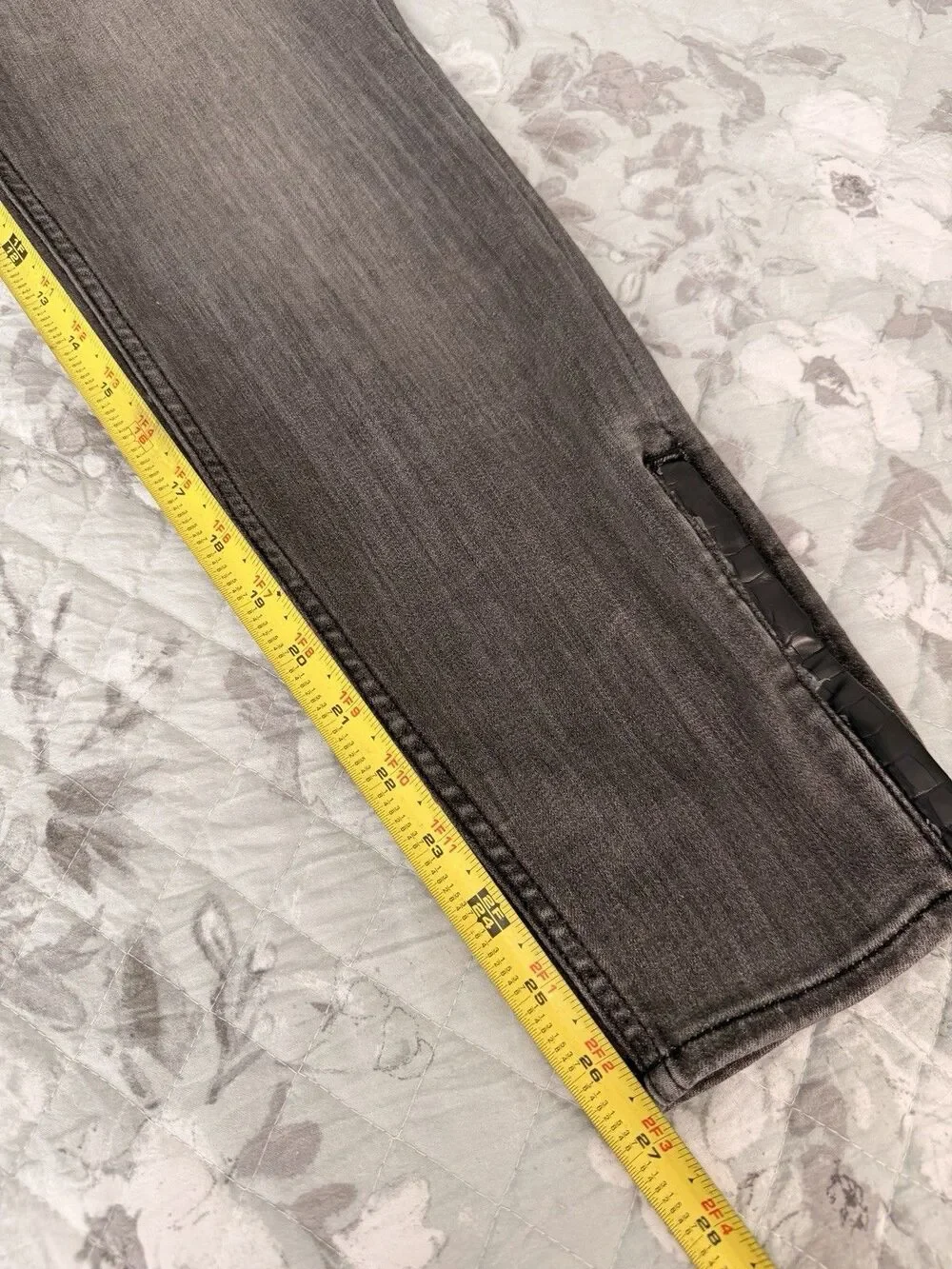 WHBM High Rise Skinny Ankle Jeans Size 14 Gray Denim Faux Croc Zip Hem Stretch